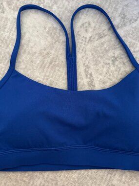 Lululemon Flow Y Bra Nulu *Light Support